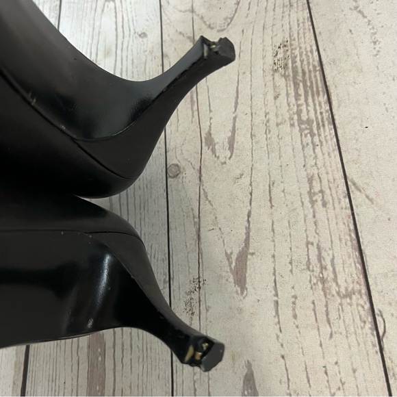 Stuart Weitzman Vintage Heels Black Gold Cap Toe Size 9 SS Narrow Leather READ - Picture 15 of 16
